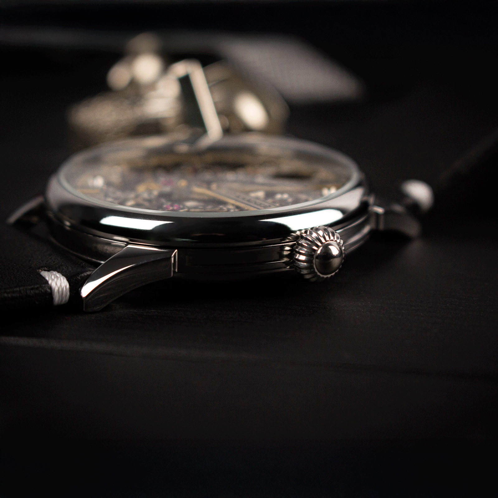 Front view of Mechanical watch – mechanical watch