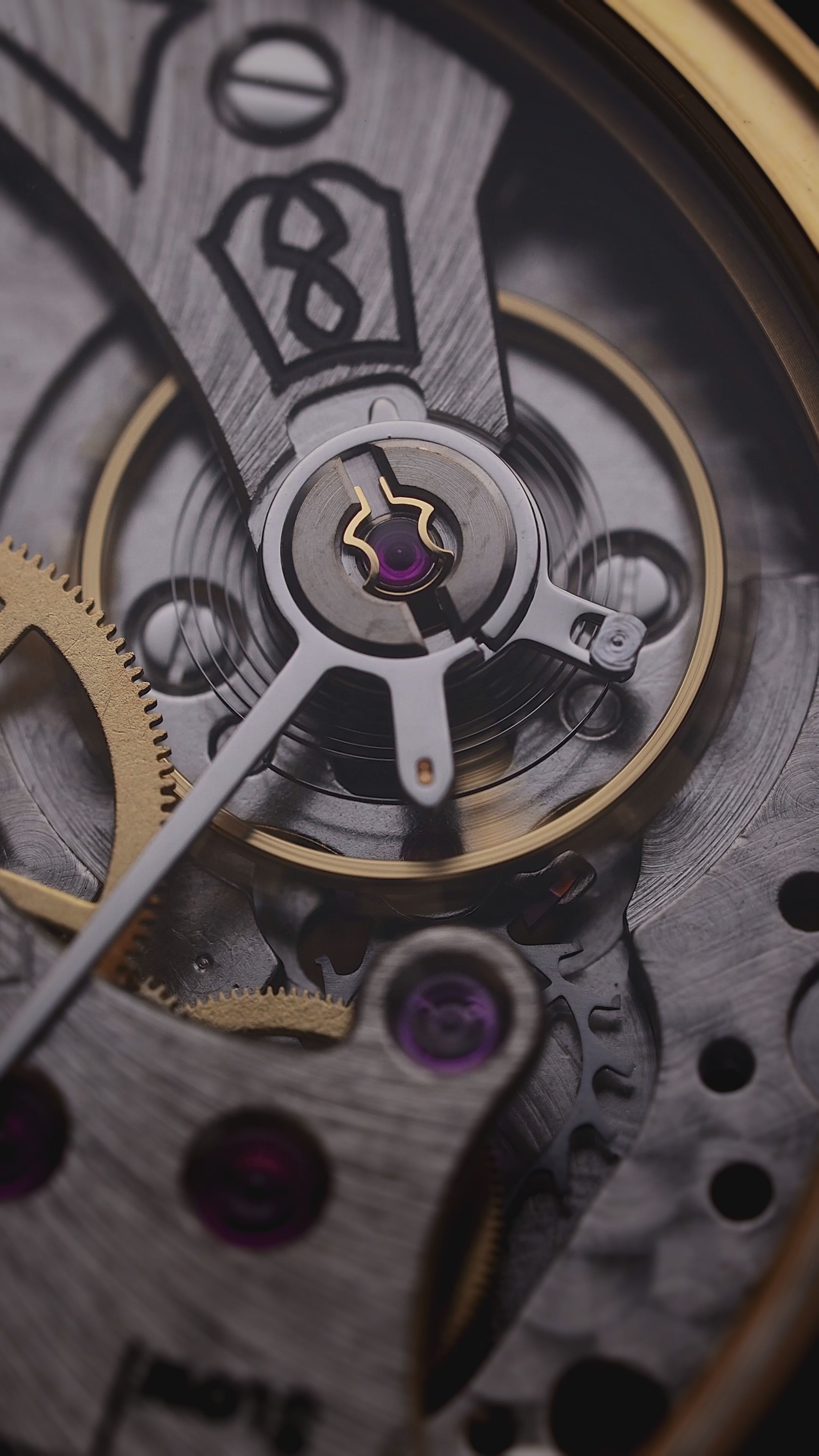 Art deco Watch on Video